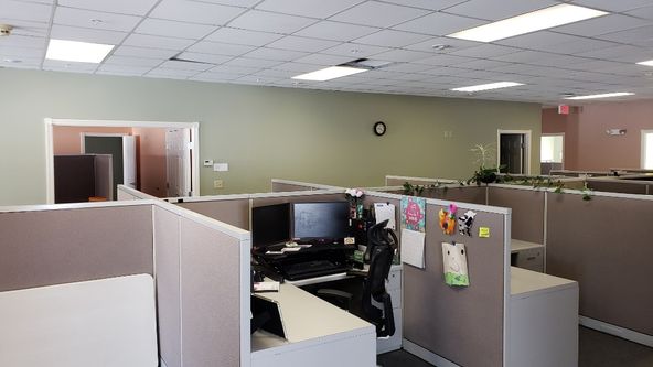Parsanna Office Building: 180 Academy St, Presque Isle, ME 04769